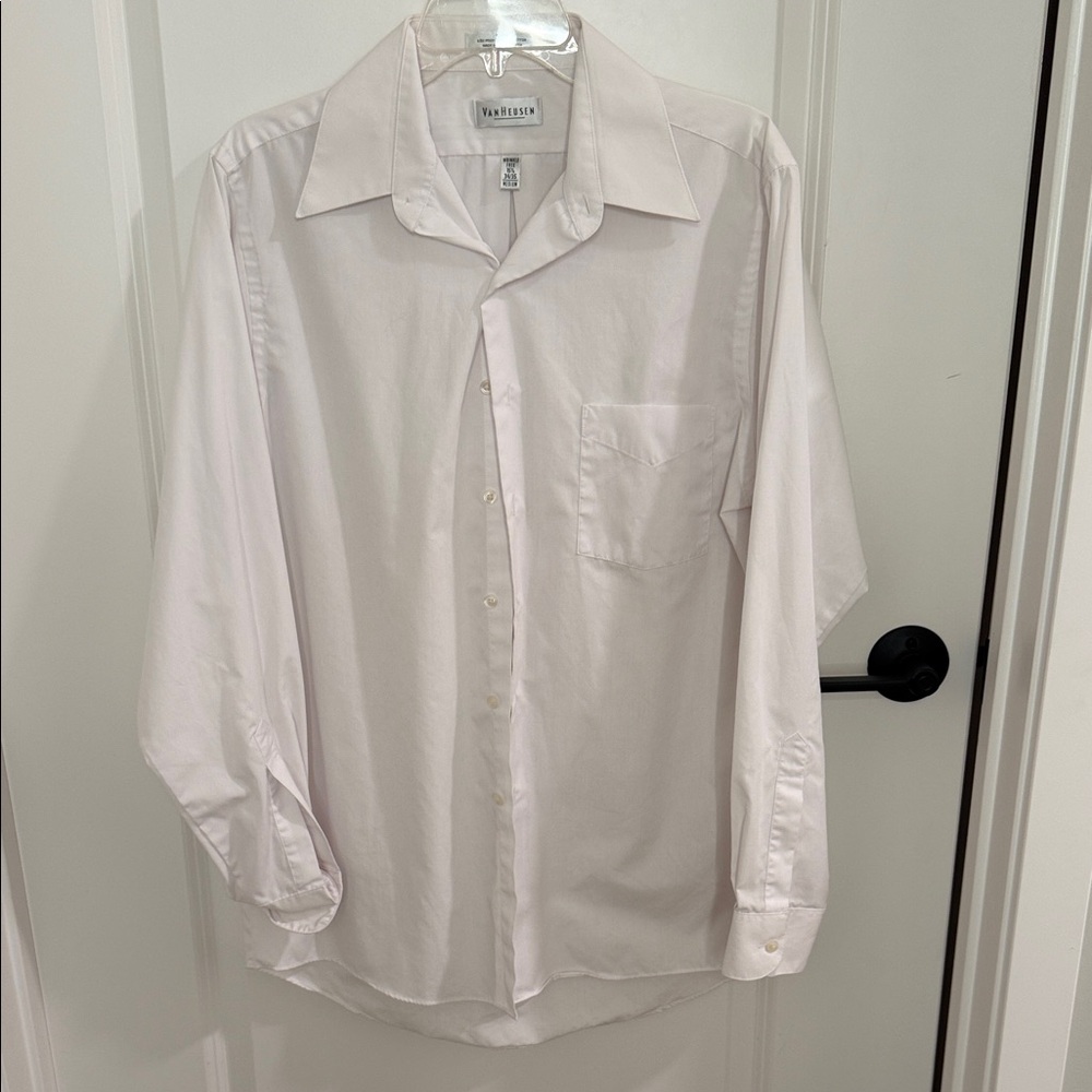 Van Heusen Men's Light Pink Dress Shirt